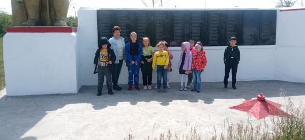 22 маусым «Еске алу және қайғы-қасірет күні».