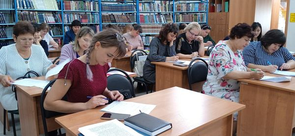 Кітапхана кадрларын аттестаттау